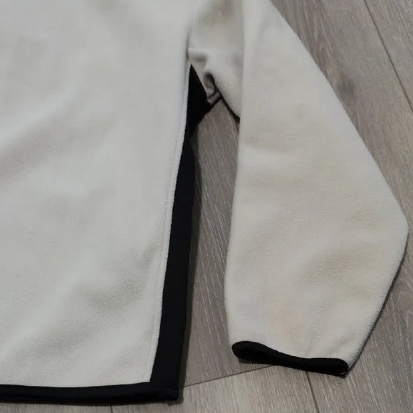 Izod Cream and Black Zip-Up Sweater - Picture 12 of 17